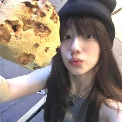 夜晚的水母不会游泳